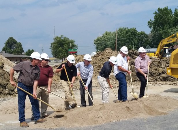 Girard-County-Market-Groundbreaking1