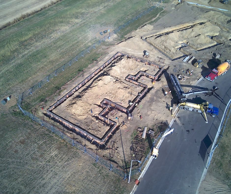 multifamily investors plot of land that's been cleared for a multifamily development.